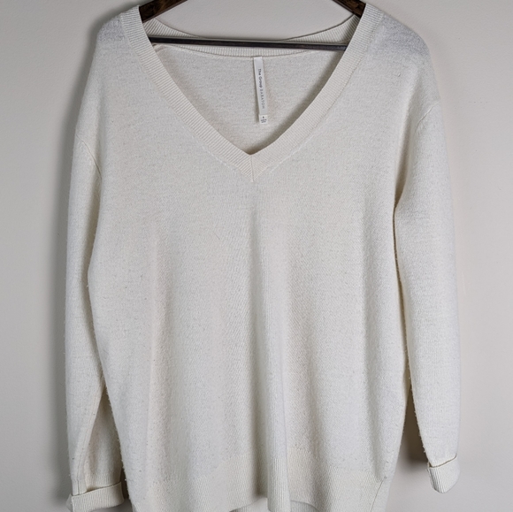 Aritzia V-Neck Sweater - Picture 1 of 2